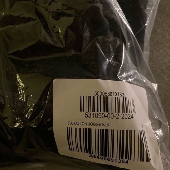 Athleta Farallon Joggers - Picture 3 of 11